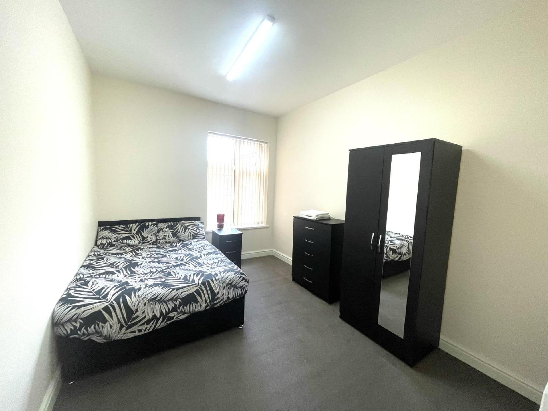 Stylish 1-Bed Apt - Sleeps 4 - Parking - Wifi Manchester Bagian luar foto