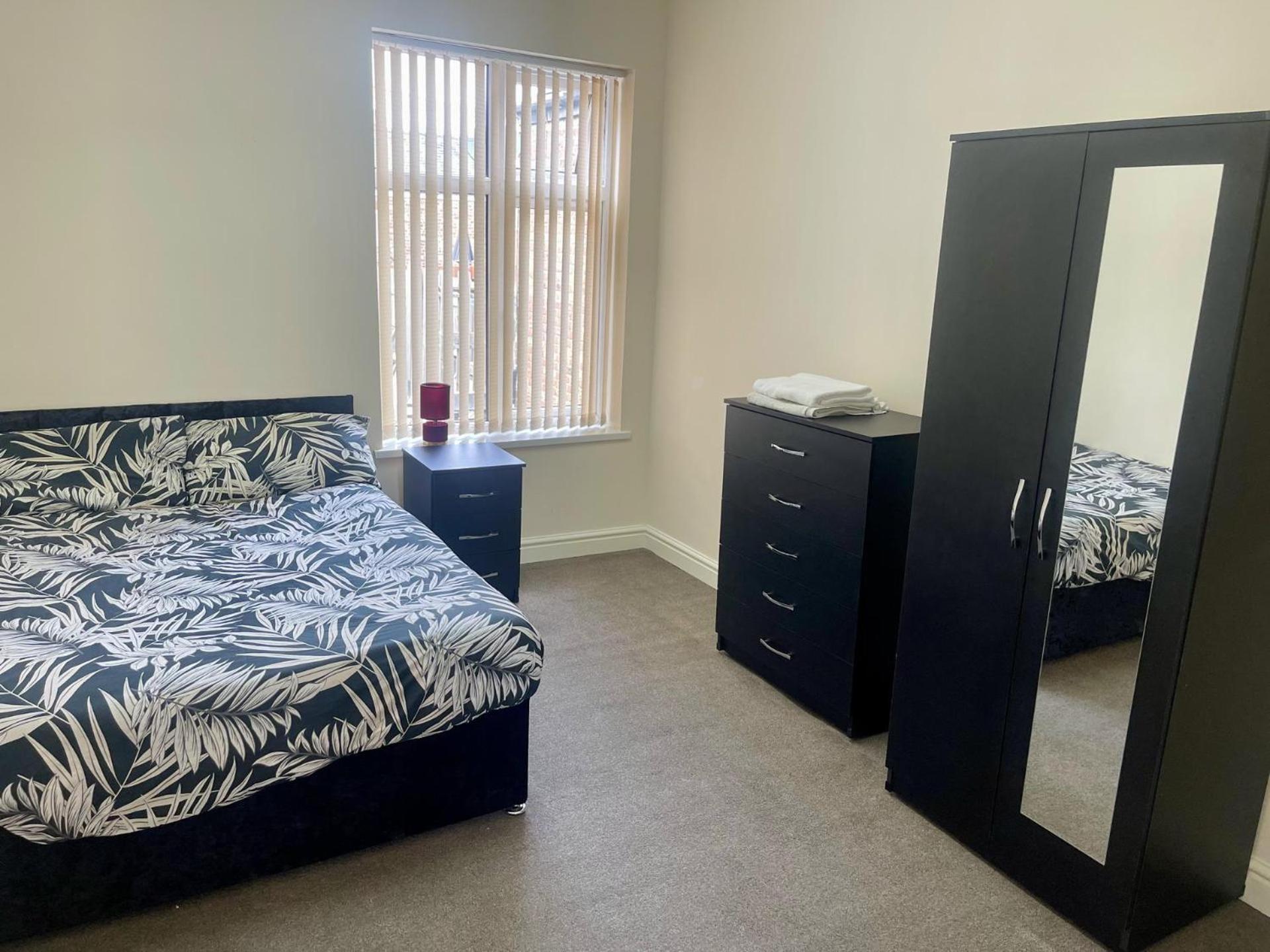 Stylish 1-Bed Apt - Sleeps 4 - Parking - Wifi Manchester Bagian luar foto