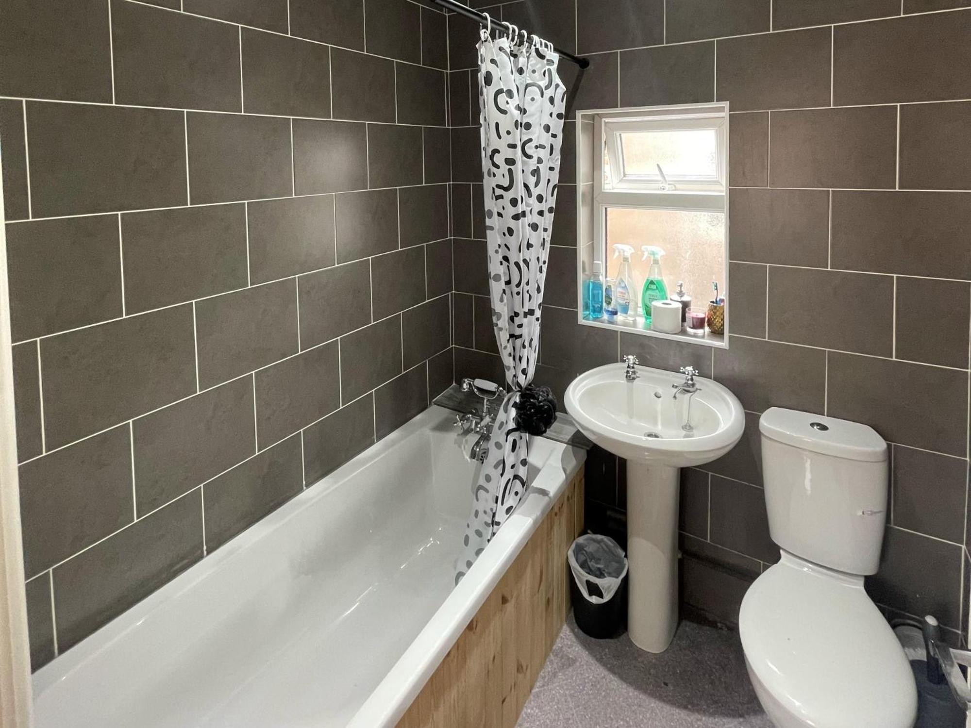 Stylish 1-Bed Apt - Sleeps 4 - Parking - Wifi Manchester Bagian luar foto